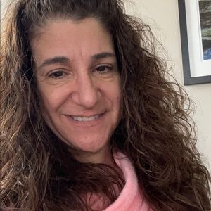 Meet your Posher, Joyce